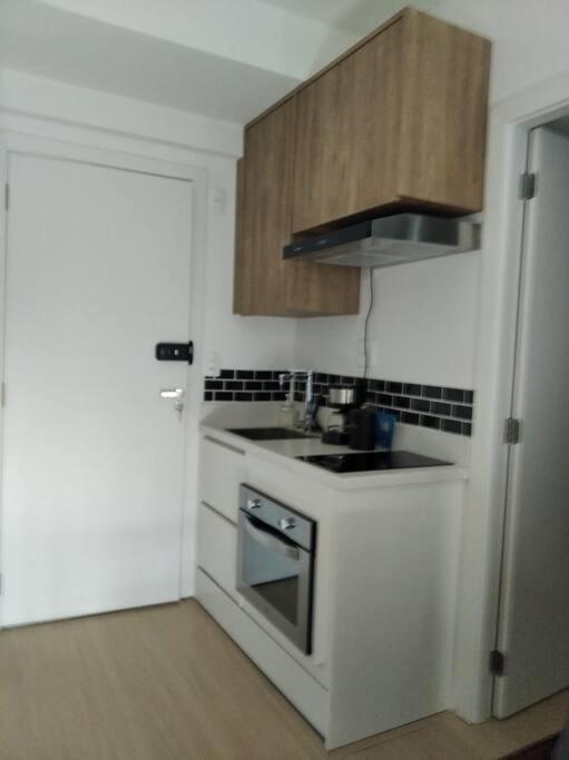 Apartment 1 Dorm -itaim Bibi A 5 Min Av Faria Lima Und1903 Sao Paulo