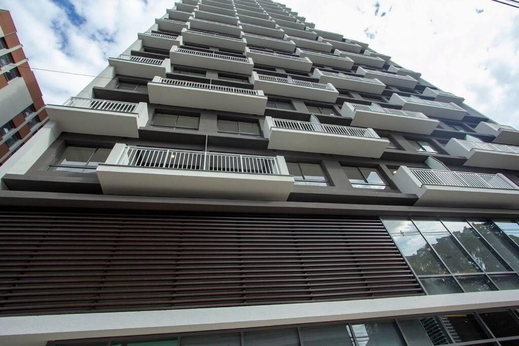 Apartment 1 Dorm -itaim Bibi A 5 Min Av Faria Lima Und1903 *